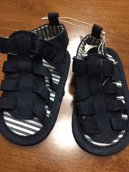 Sandałeczki 18 dla niemowlaka