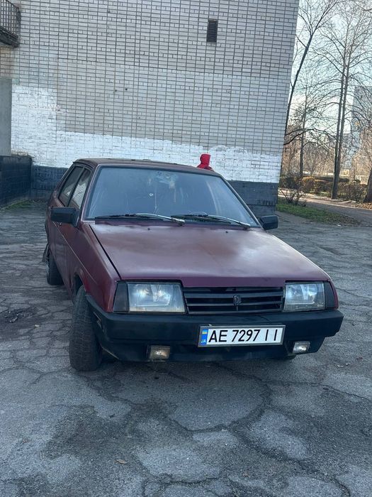 Продам ВАЗ 2199 на полном ходу!