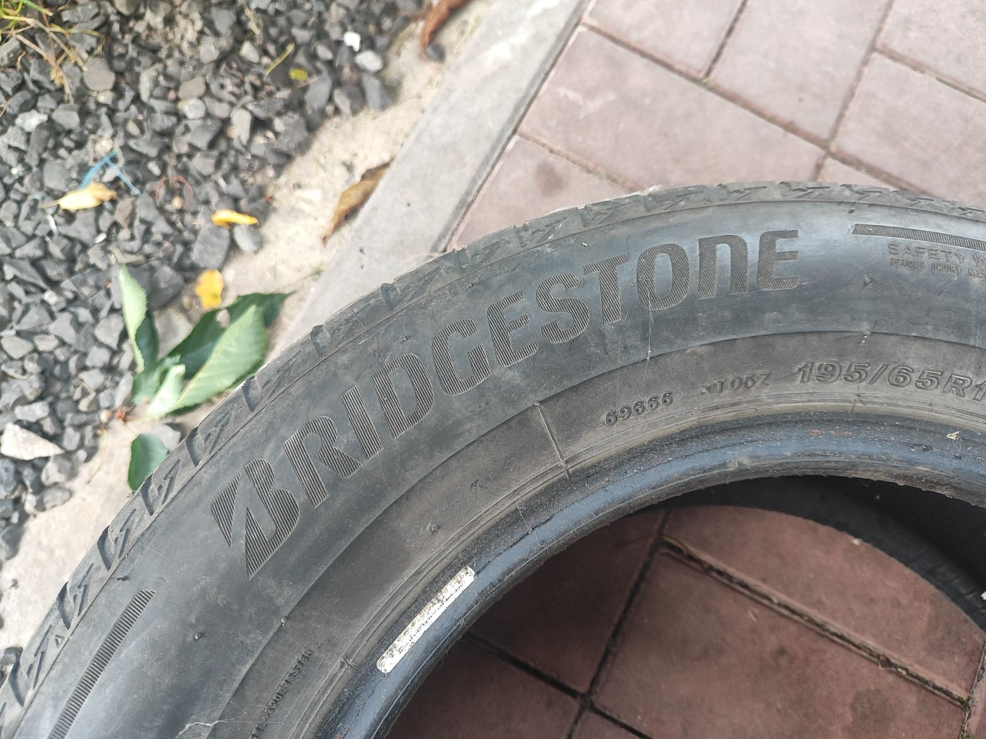 Резина 195/65R15,літо