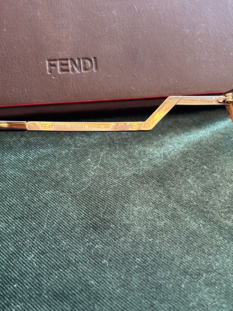 Очки солнцезащитные Fendi оригинал