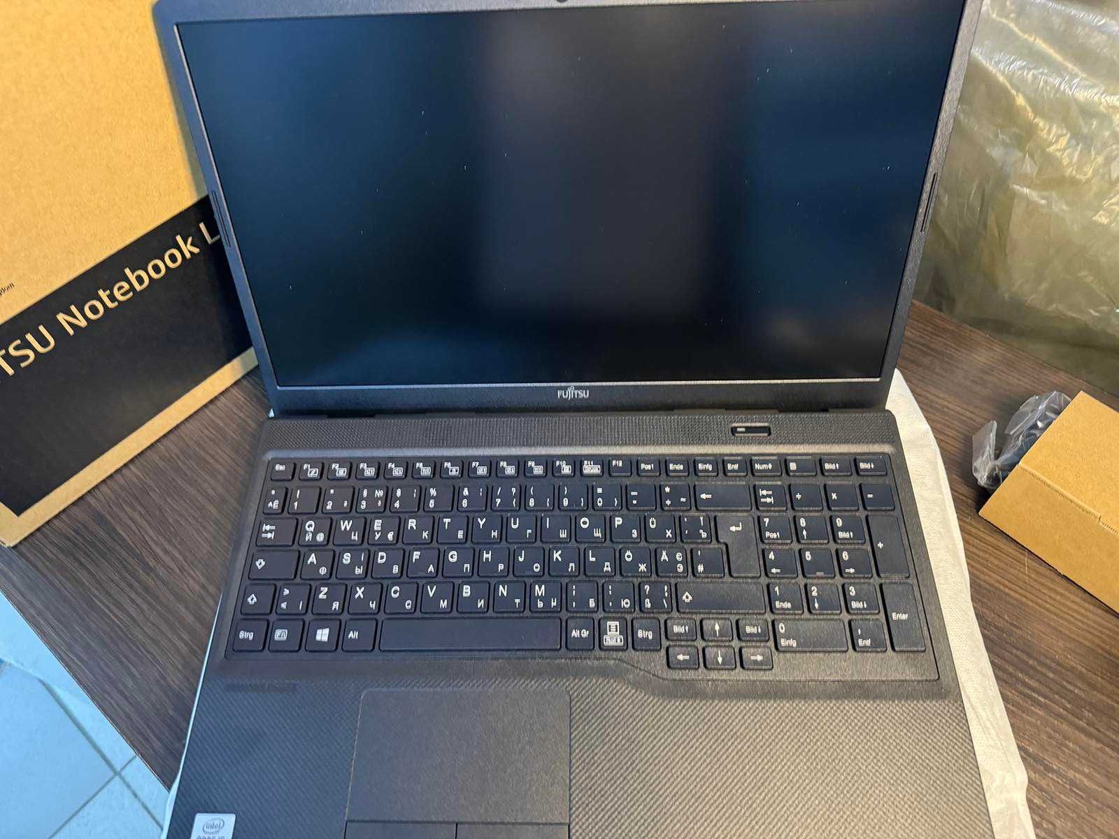 Fujitsu LifeBook A3510 FPC04951BP 15,6" i3-1005G1 8/256 GB Ноутбук