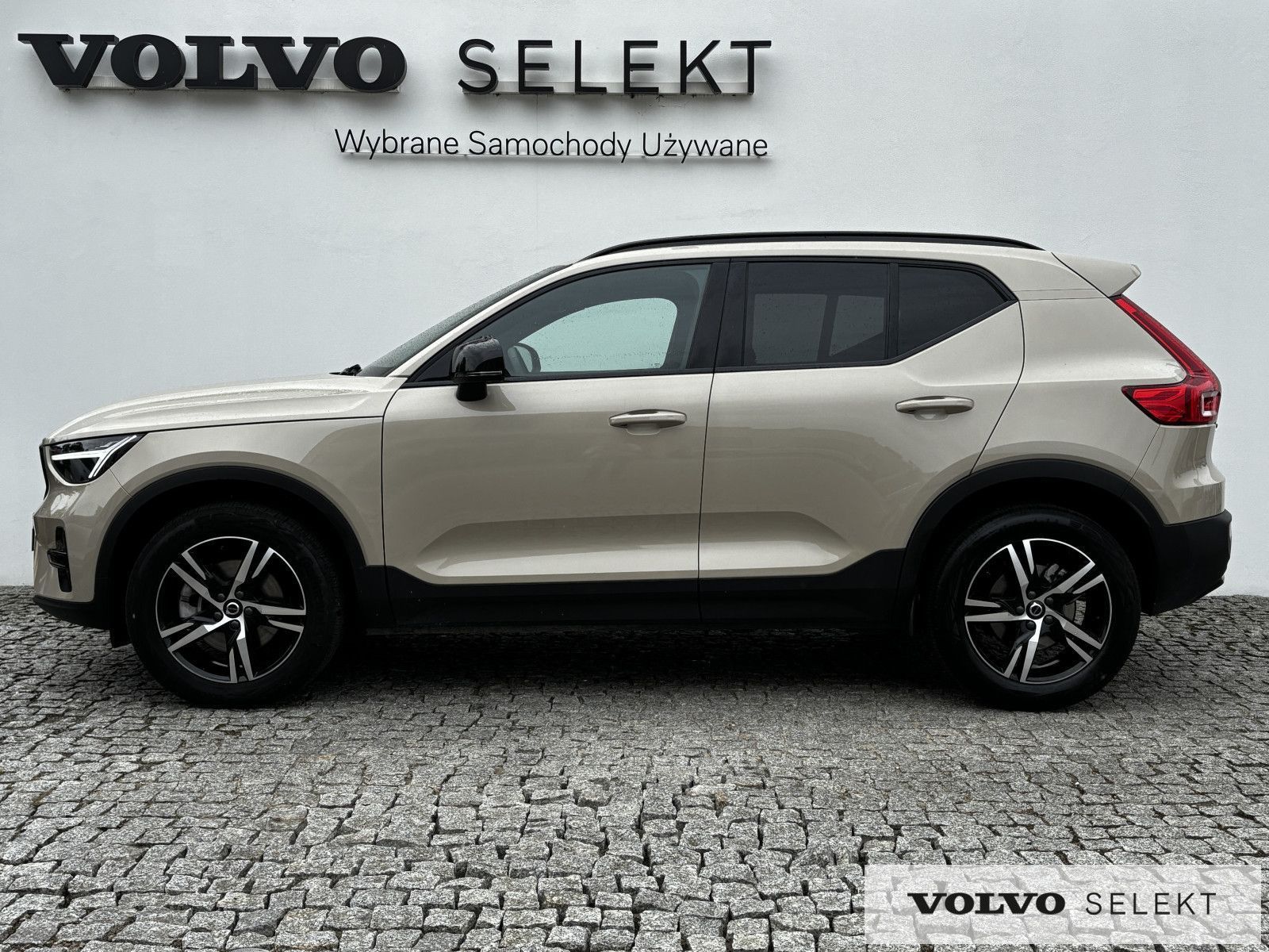 Volvo XC 40 VOLVO XC40 B4 Plus Dark aut