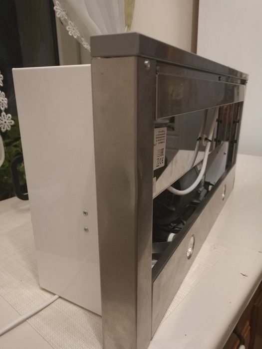 Okap podszafkowy Akpo 60