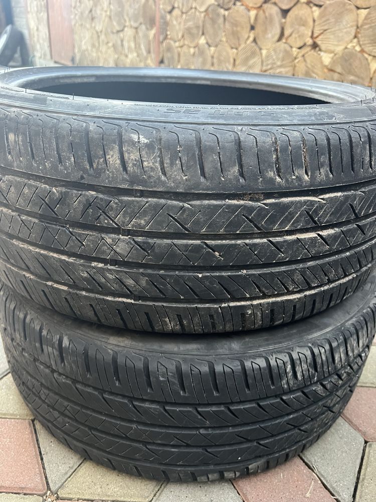 235/40 R19 laufenn