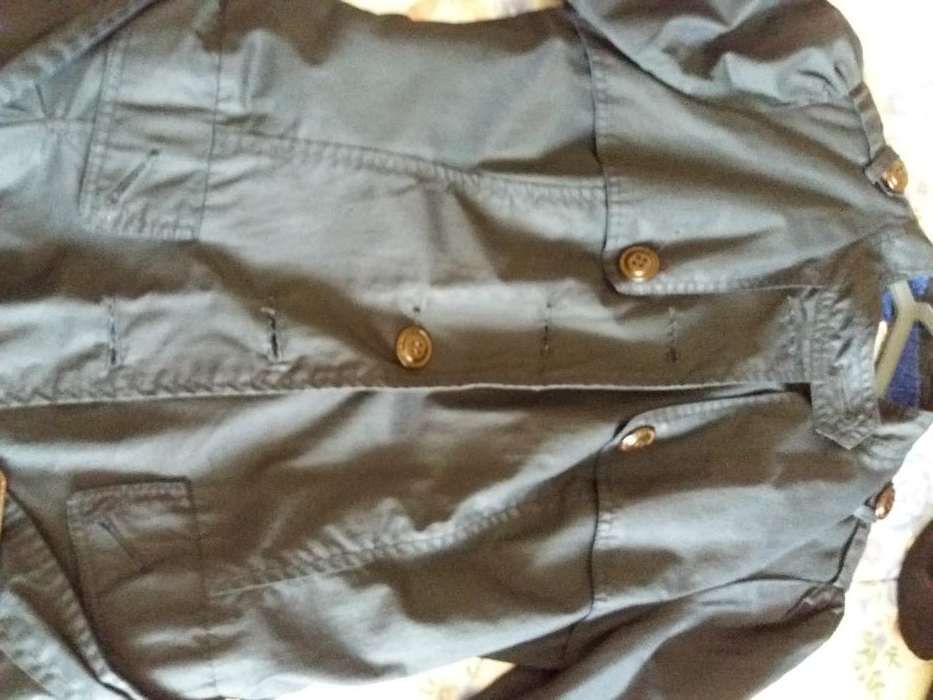 Gabardina super elegante ideal para os dias de chuva- baixa de preço