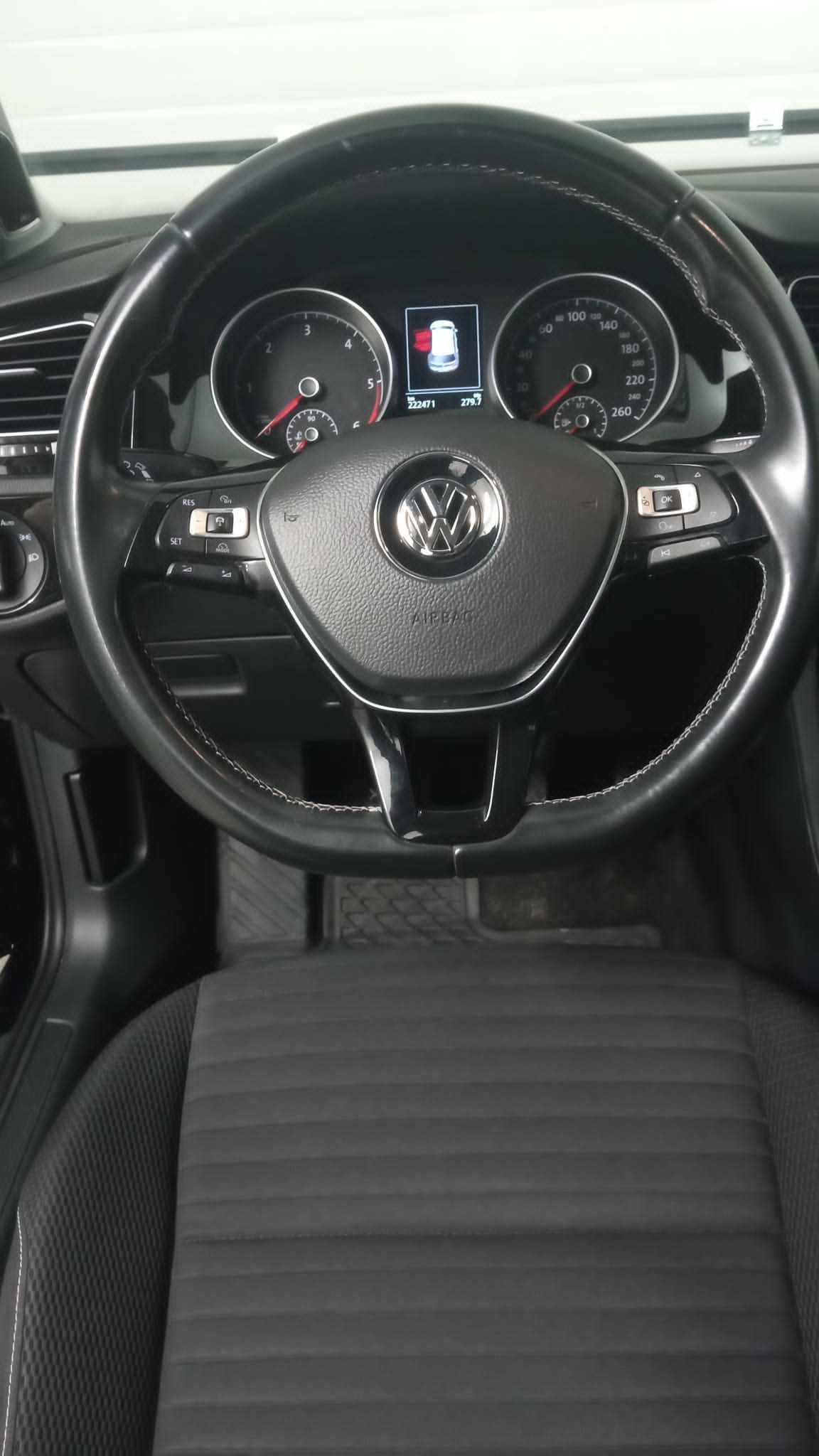 VW Golf VII 2.0 TDi 150 KM 2014 rok Wyposażenie Highline Dynaudio