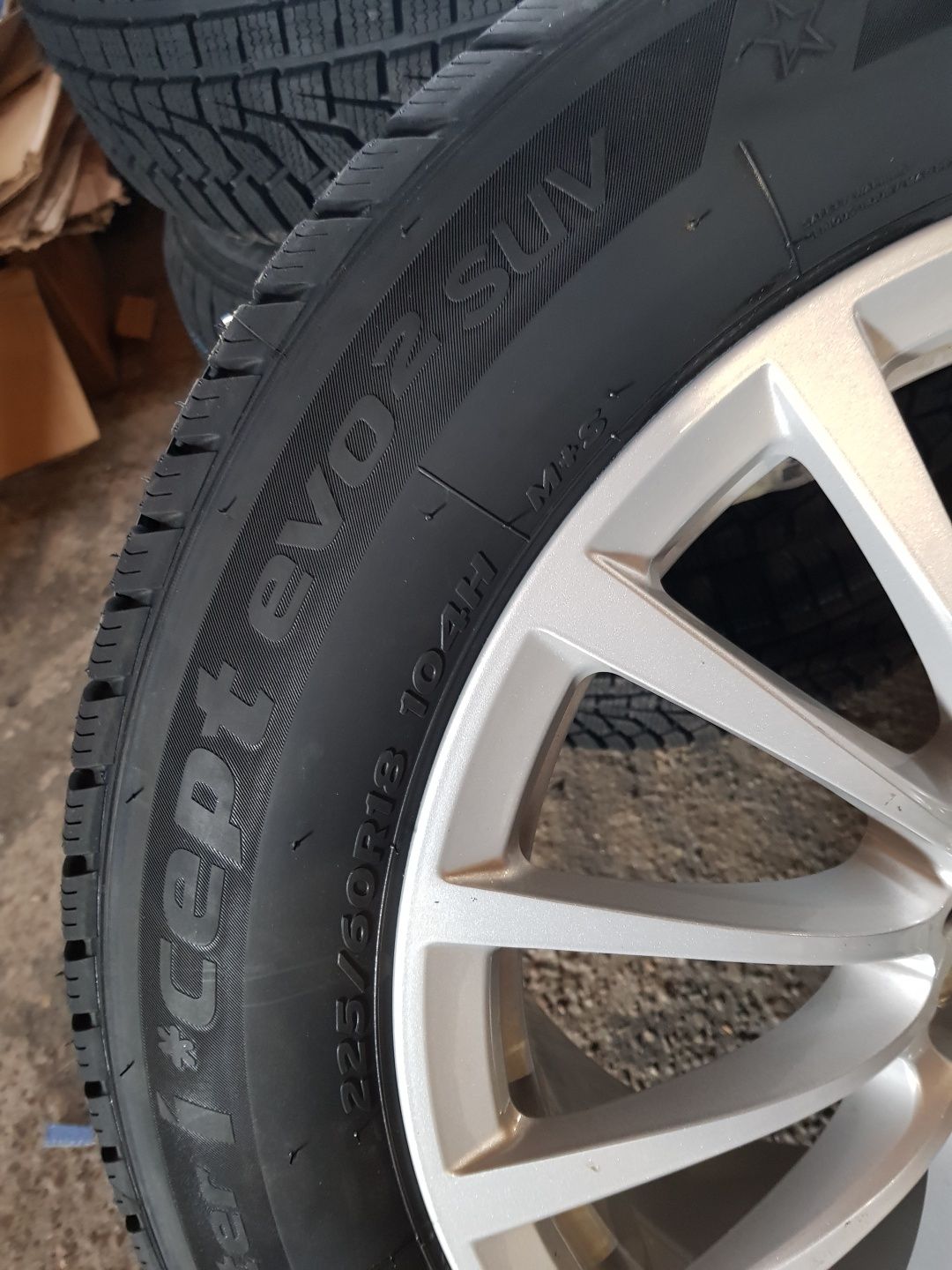 Nowe Oryginalne koła zimowe BMW 225/60/18 5x112 G01 X3 G02 X4 2022R