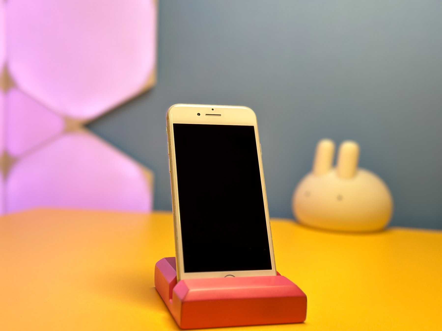 Смартфон Apple iPhone 8 64GB Silver UA (98748) Б/У З ГАРАНТІЄЮ