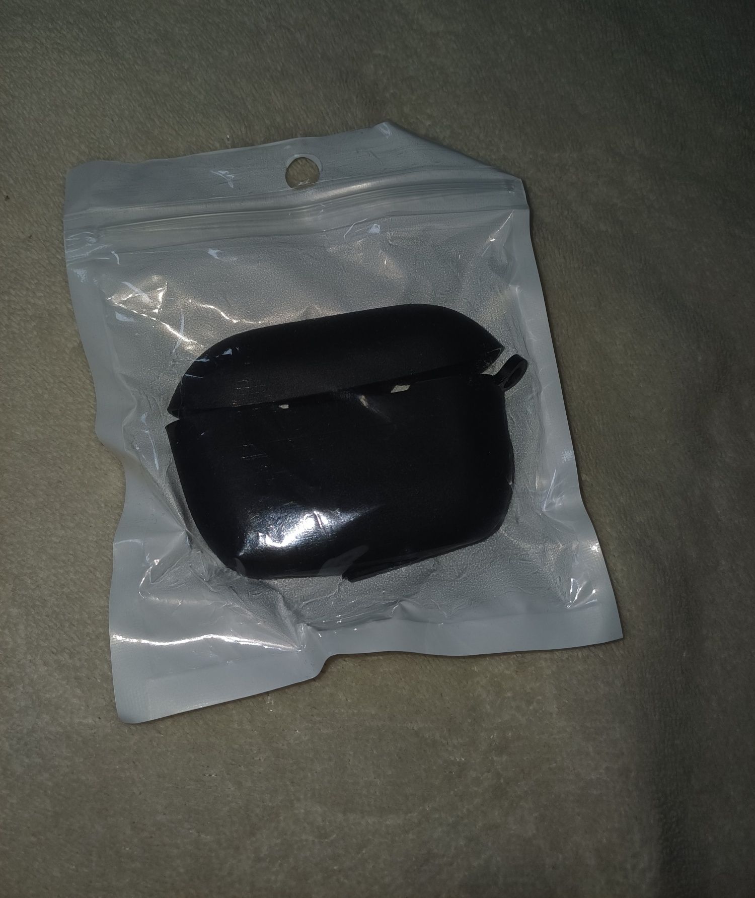 AirPods Pro (2nd generation) чохол в подарунок