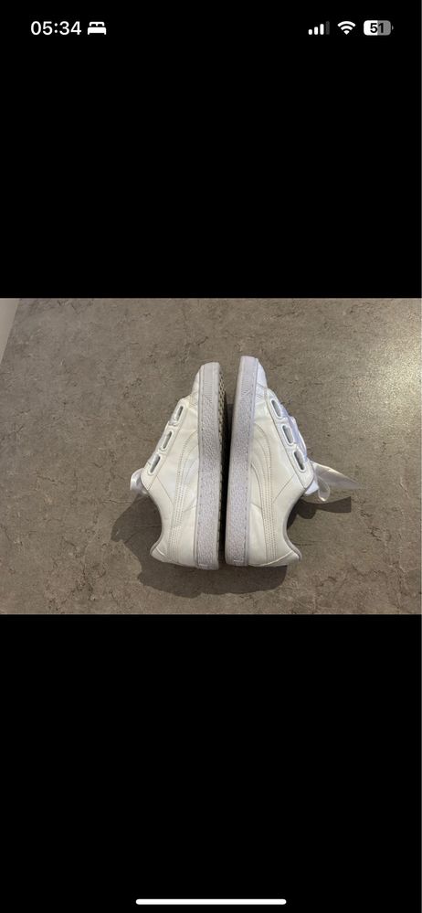 Sneakersy  Puma lakieriwane 38,5