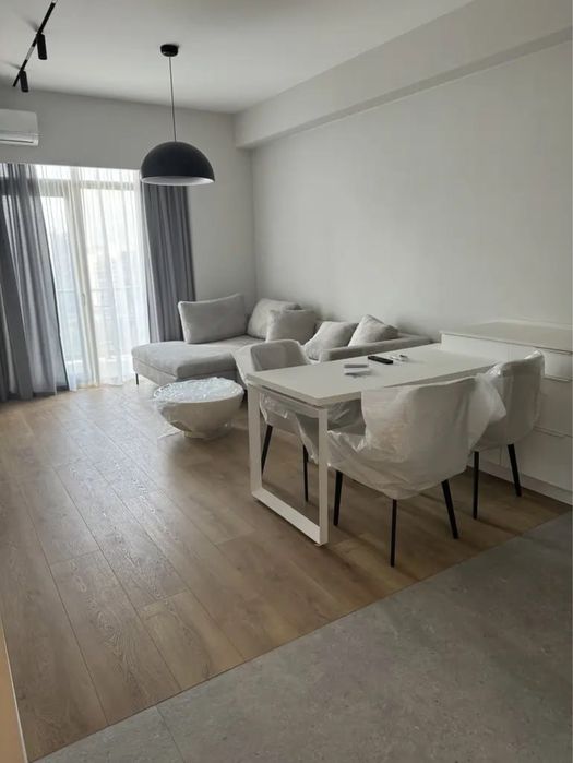 Квартира з новим ремонтом в Центральному парку! Без комісії! Терміново