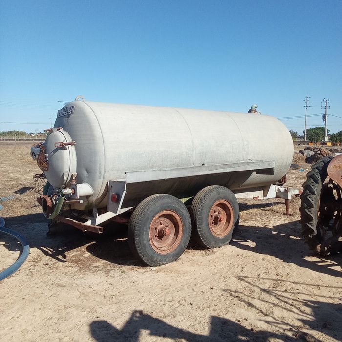 Sisterna agrícola 2 eixos 8mil lts jopper