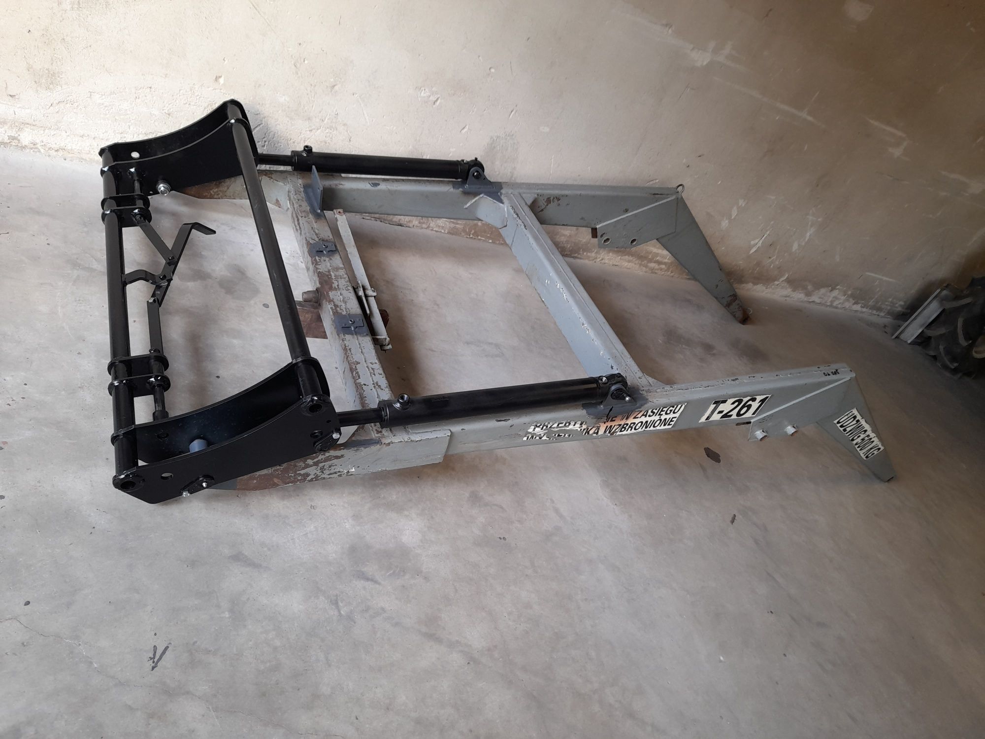 euroramka tur c 330 c 360 MF 255 stoll MX euro ramka chwytak bel zetor
