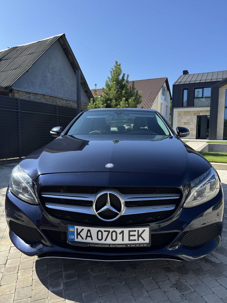 Продам Mercedes C-300 2014 року