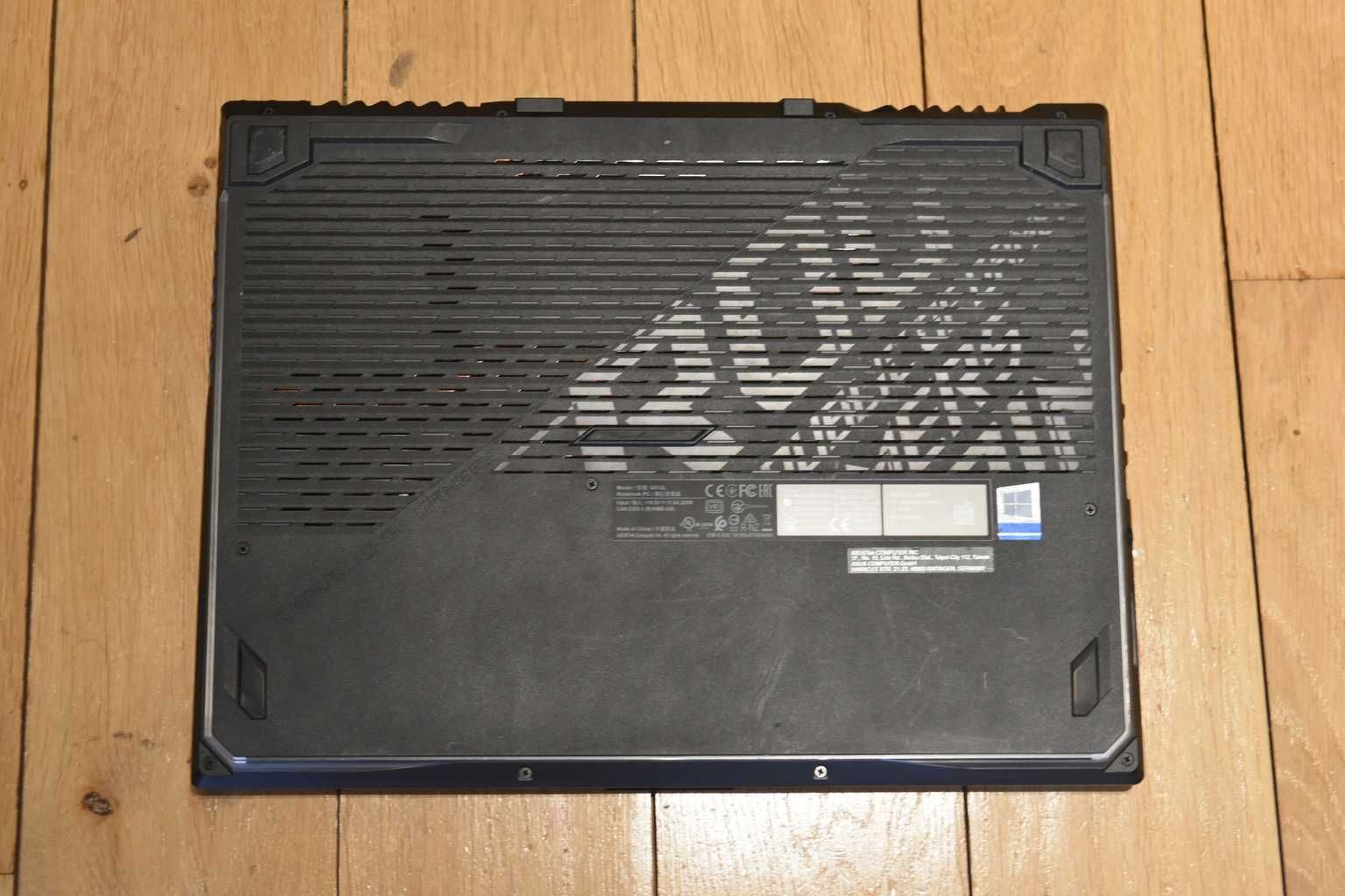 Laptop gamingowy ASUS ROG Strix G15 i7-10750H RTX2070 16GB 512GB SSD