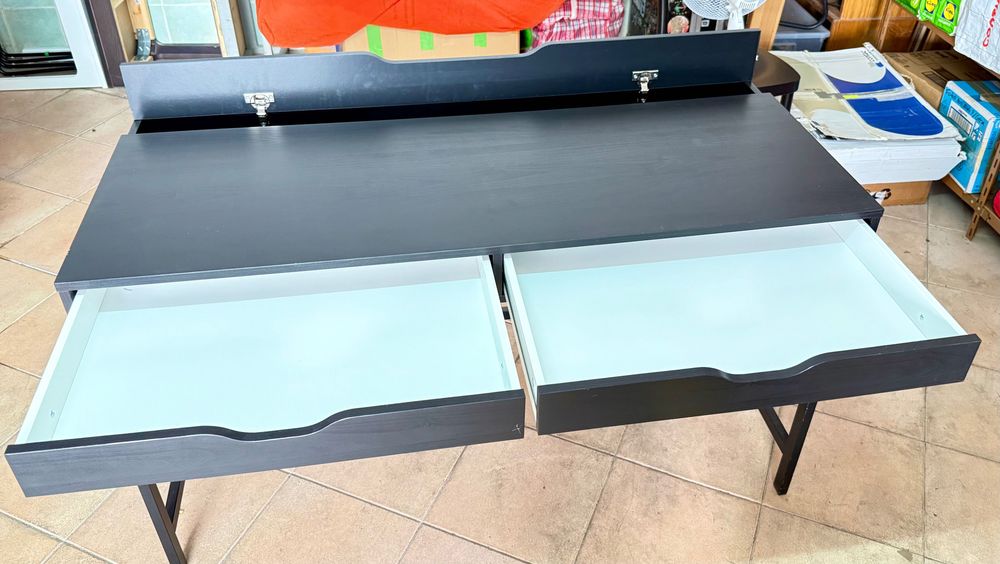IKEA :  Secretária Alex e Cadeira Idolf : quase novos