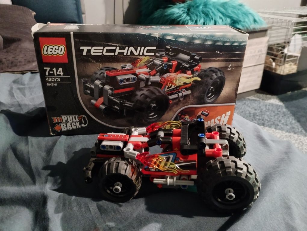 Lego technic z pudełkiem