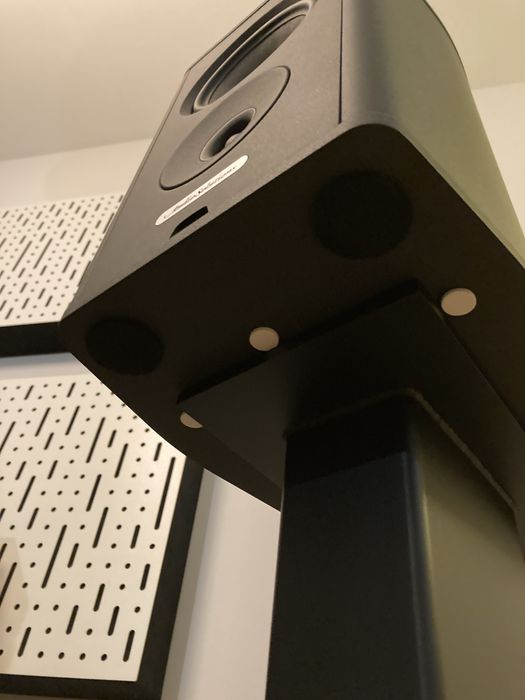 Kolumny podstawkowe Audiosolutions Figaro B z podstawkami Rogoz