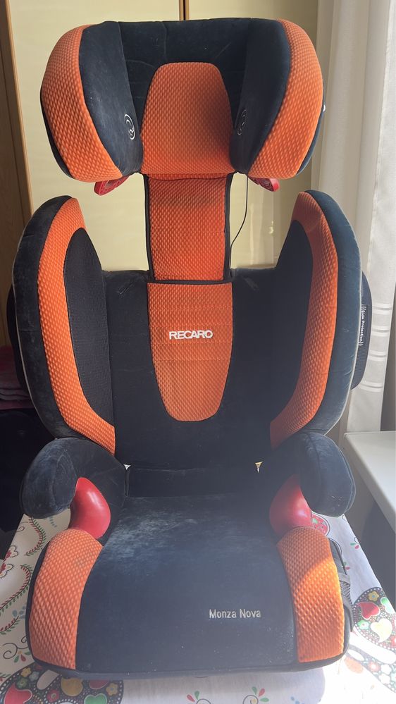 Автокрісло RECARO Monza Nova