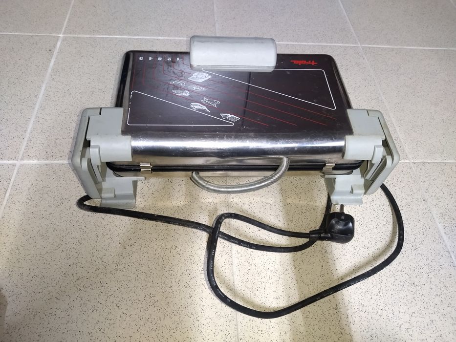 Grelhador de placas elétrico