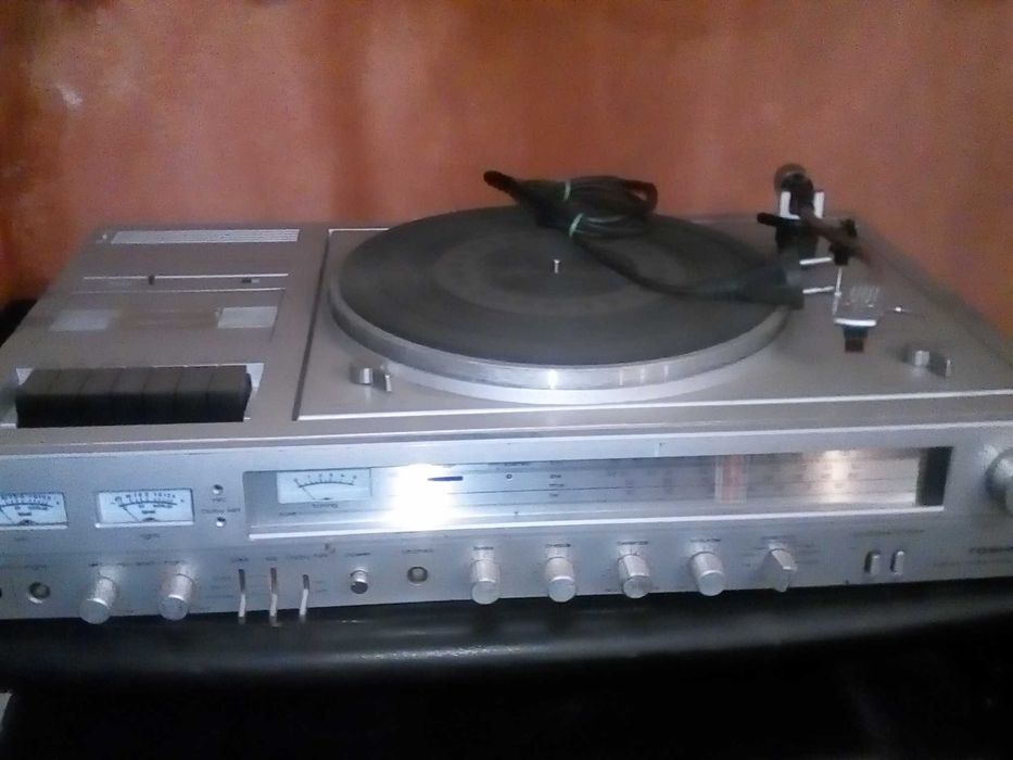 radio giradiscos  antigo