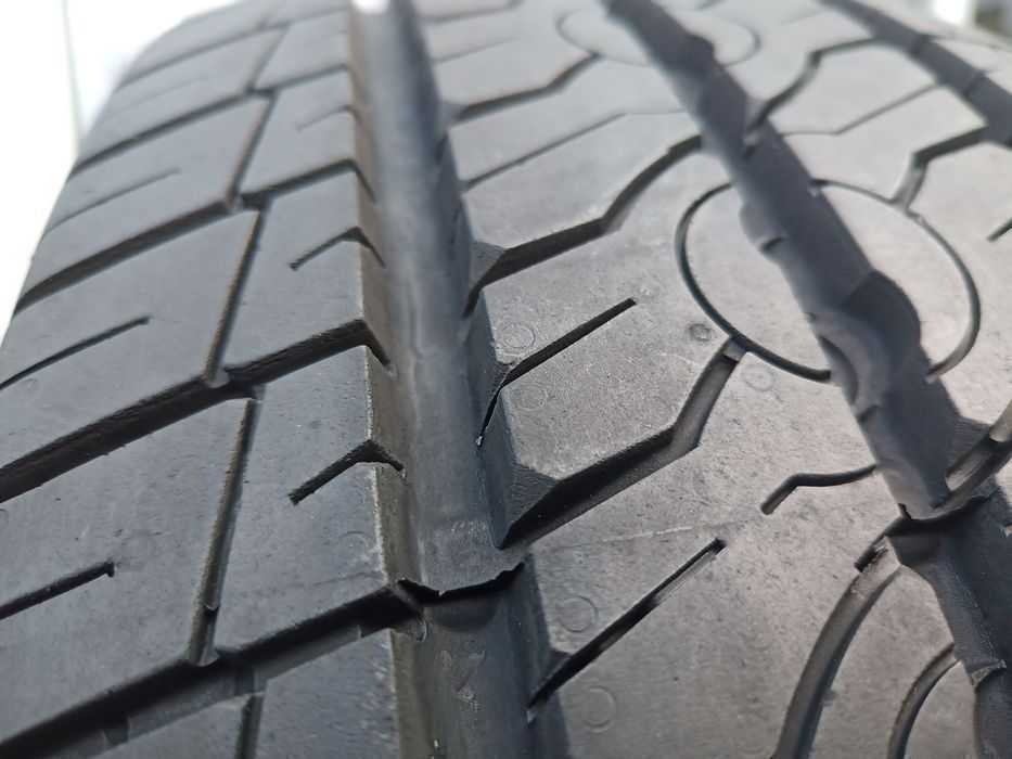 205/65R16C Semperit Van-Life2 BUS Para T5 Vito Trafic Vivaro DEMO 21r