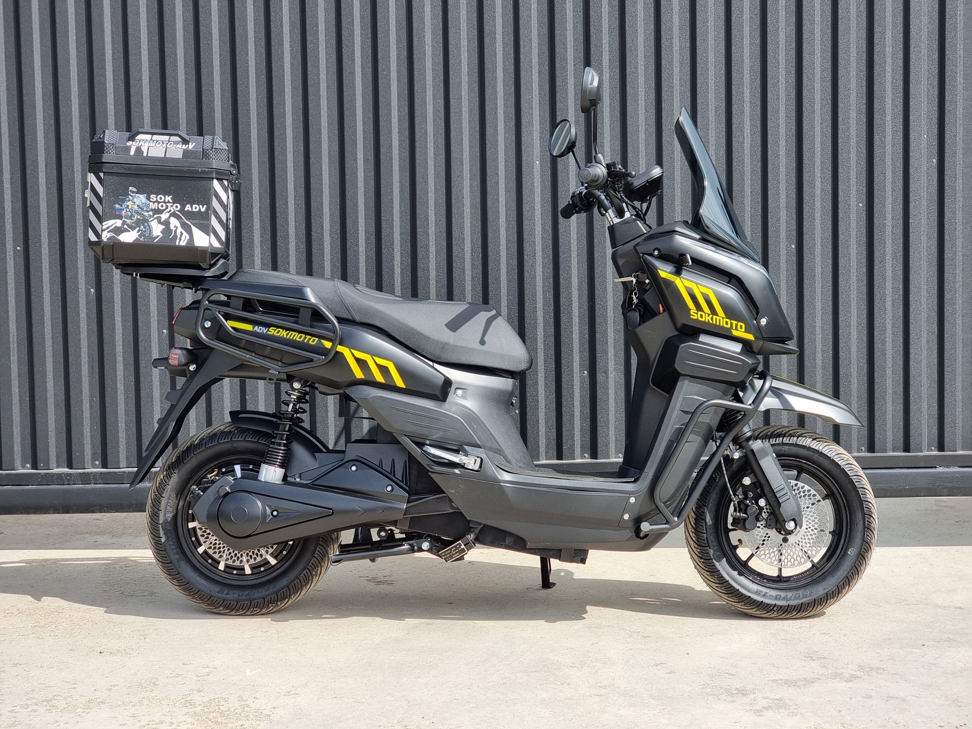 Електроскутер SokMoto ADV 2999w 72v