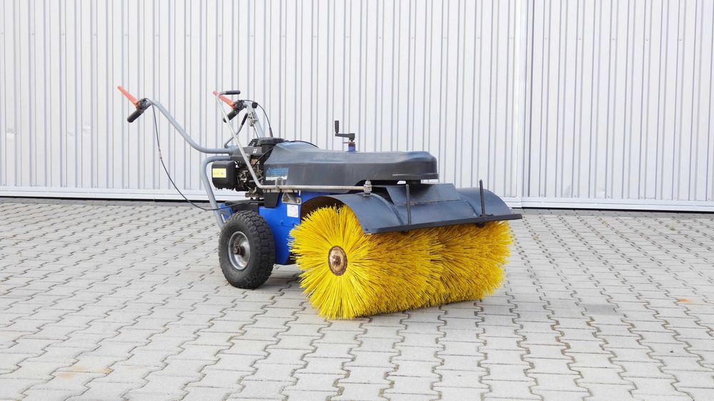 Zamiatarka spalinowa ISEKI 80cm (290505.4) - Baras