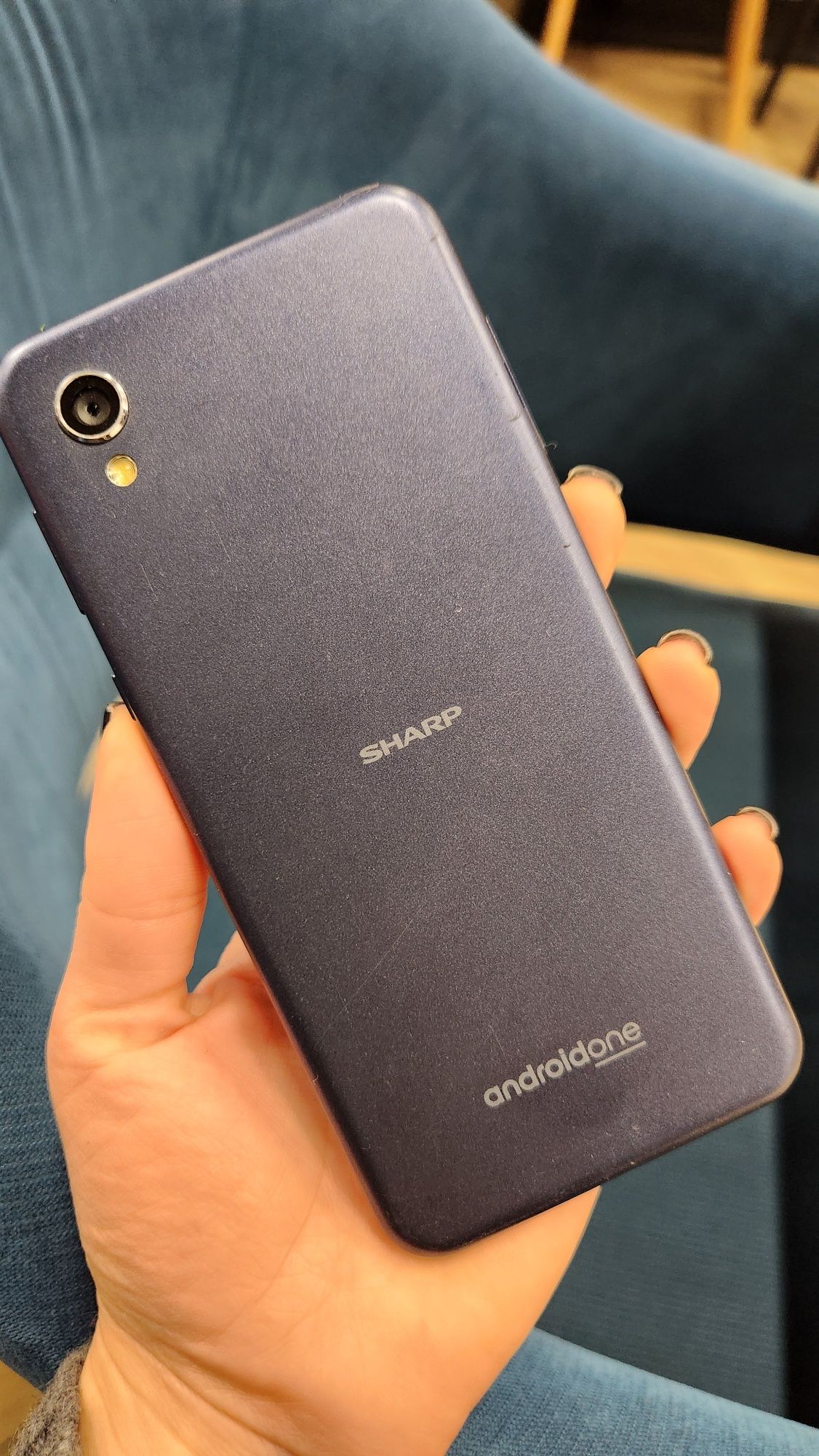 захищений Sharp Android One S5 ideal