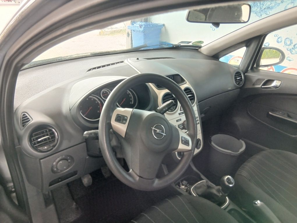 Sprzedam Corsa D 1.2