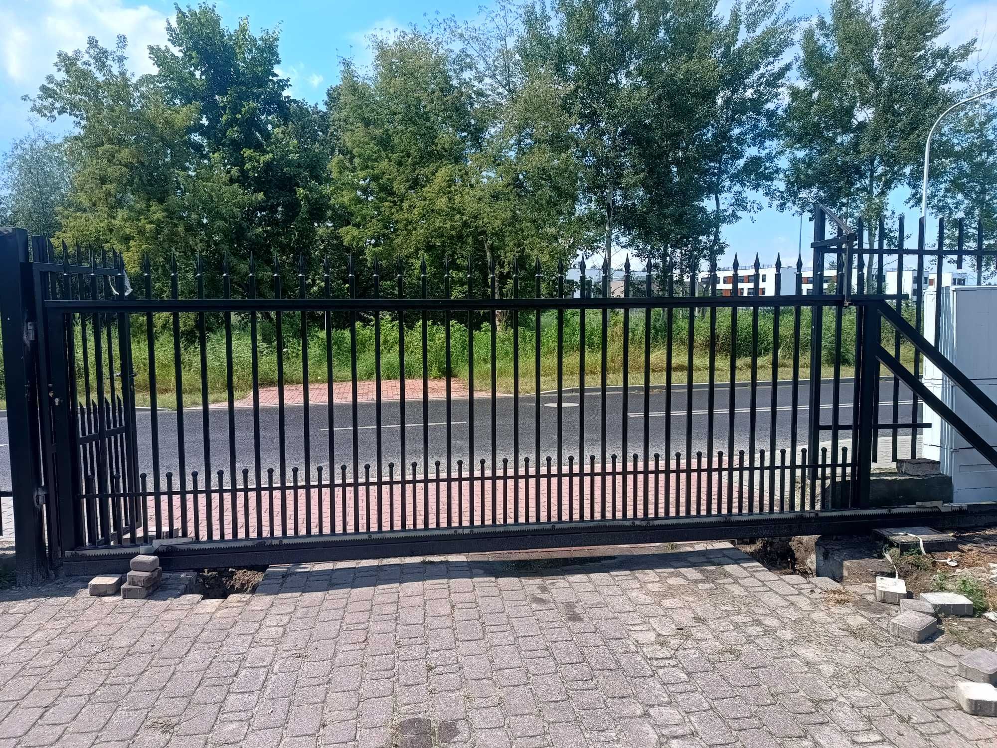 Brama przesuwna  6 metrów
