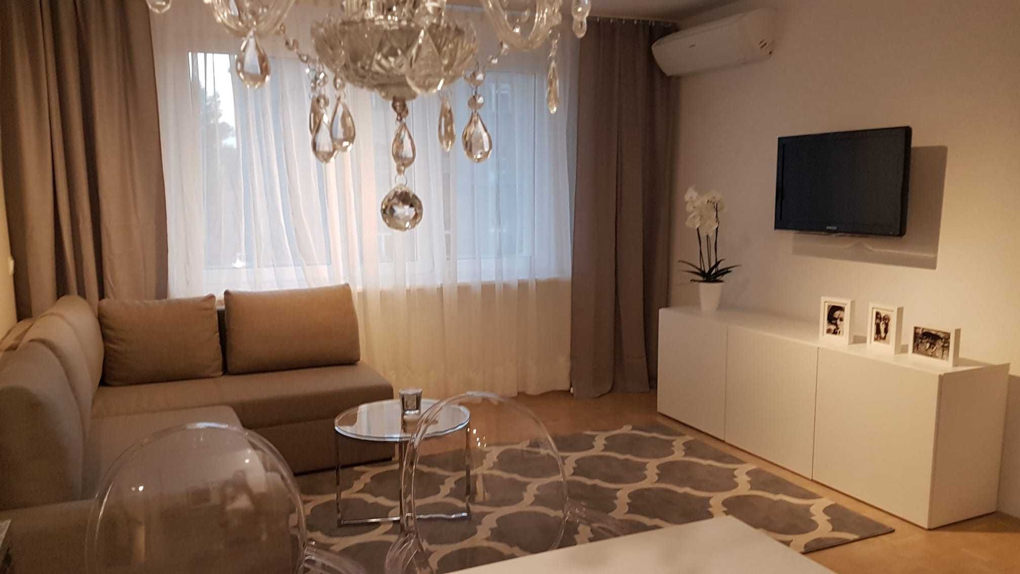 Klimatyzowane studio u zbiegu al. Kijowskiej i ul. Lea