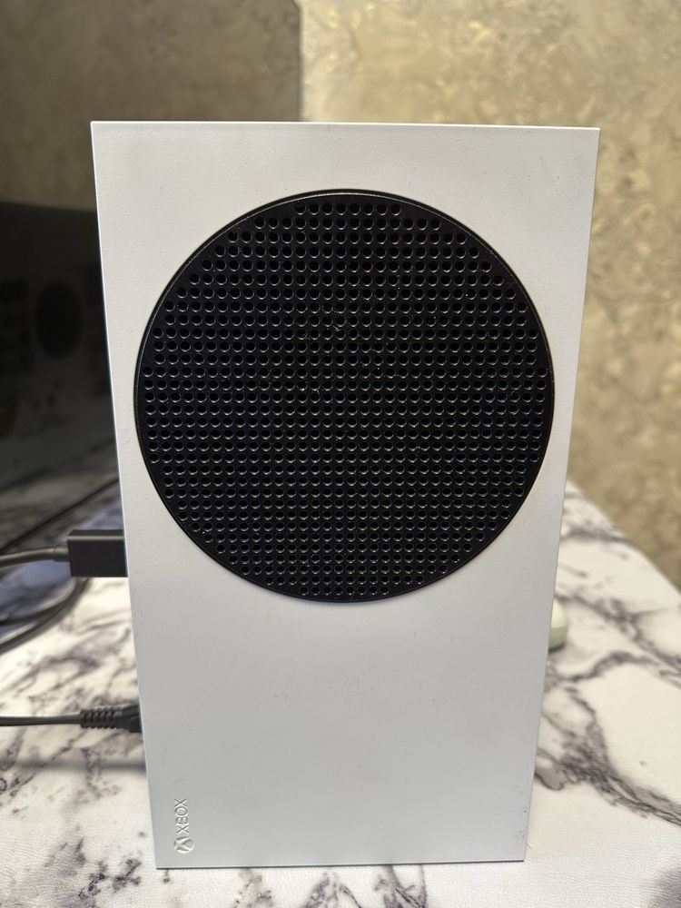 Xbox Series S 512 Gb з геймпадом і док станцією