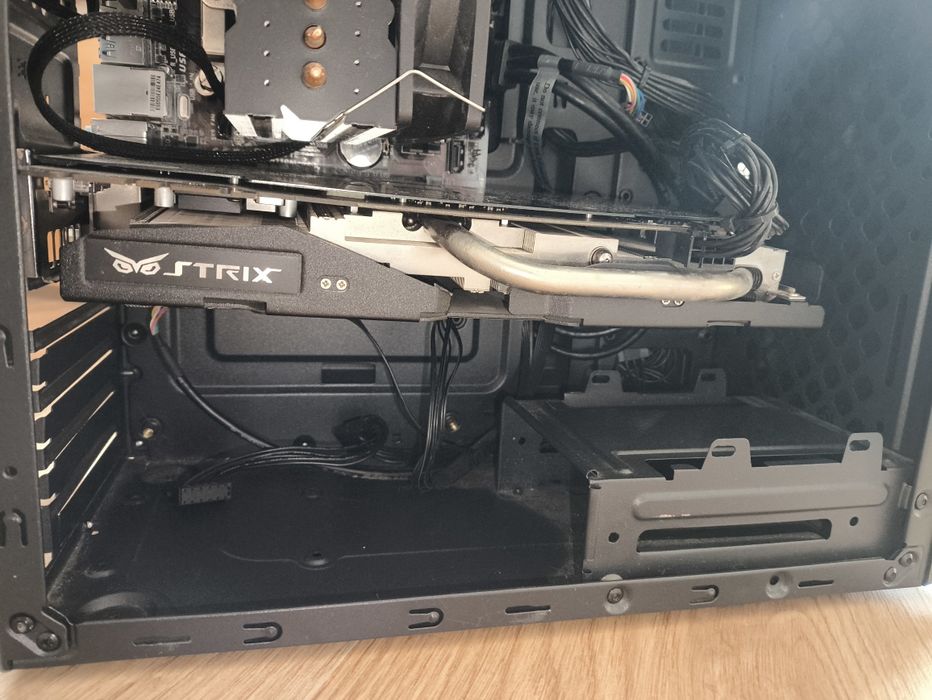 Komputer Gamingowy i5 7400, GTX970 4GB, 16GB DDR4, SSD256, WINDOWS 10