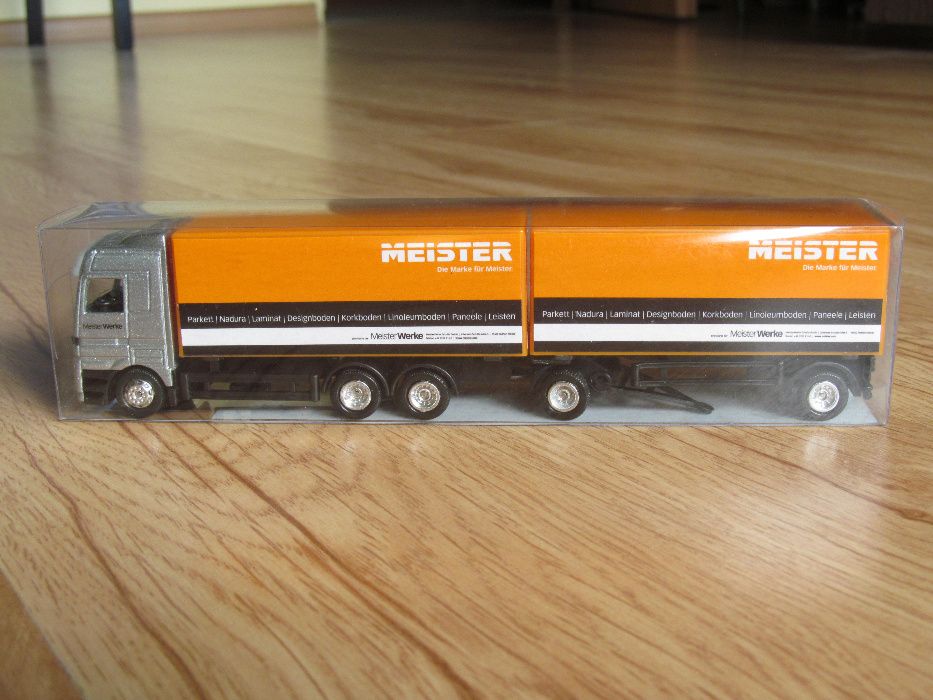 Mercedes Actros z przyczepą 1:87 DAIMLER