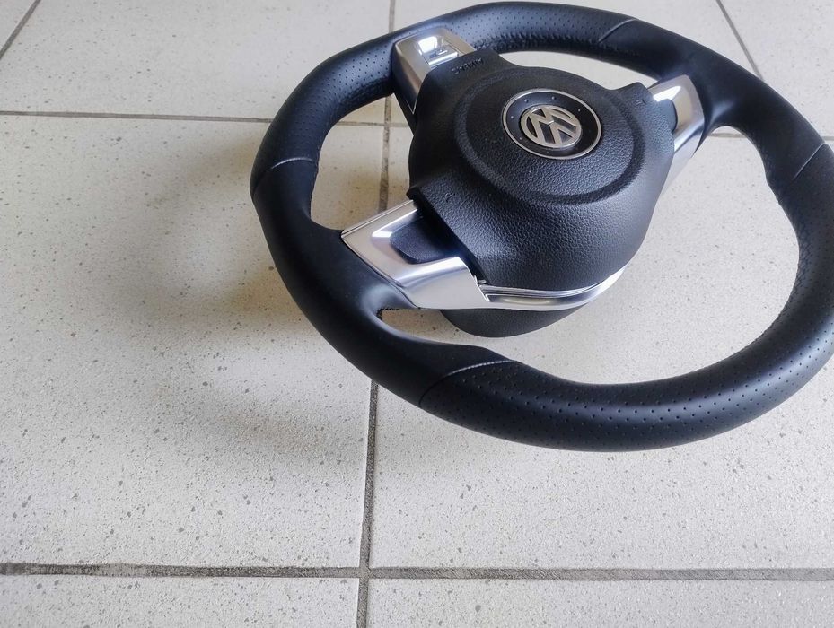 Kierownica R-Line Nowa Czarna Skóra   VW golf Scirocco Polo 6R
