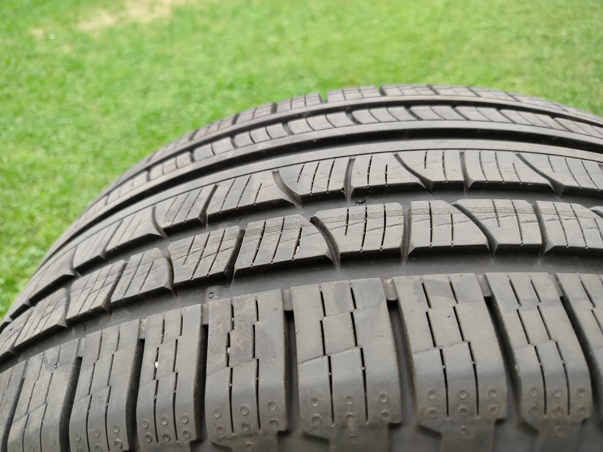 Opony całoroczne 245/45 R19