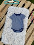 Granatowe body w paski marki F&F