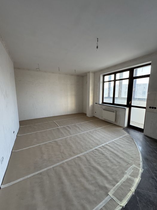 Продаж 4-кімн., 950$/кв.м, Центр 10хв, Власна Тераса! КРАЩА ІНВЕСТИЦІЯ