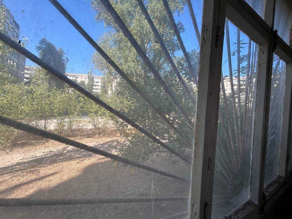 1 кімн. 1/9, без боргів, 2 мкрн. – Лівий берег