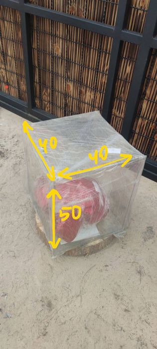 Бокс акриловий для збору анкет з замком (є 18 шт)