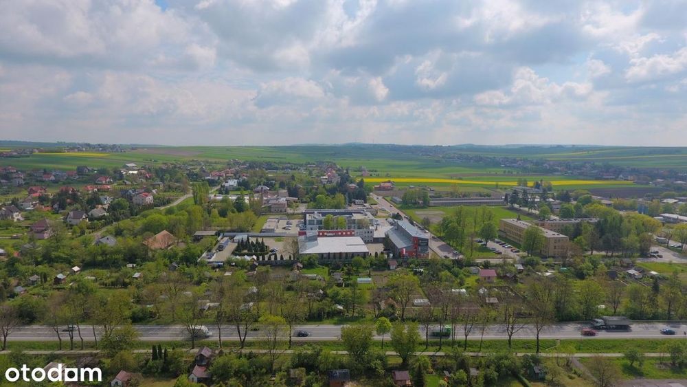 Hale magazynowo-produkcyjne z częścią biurową