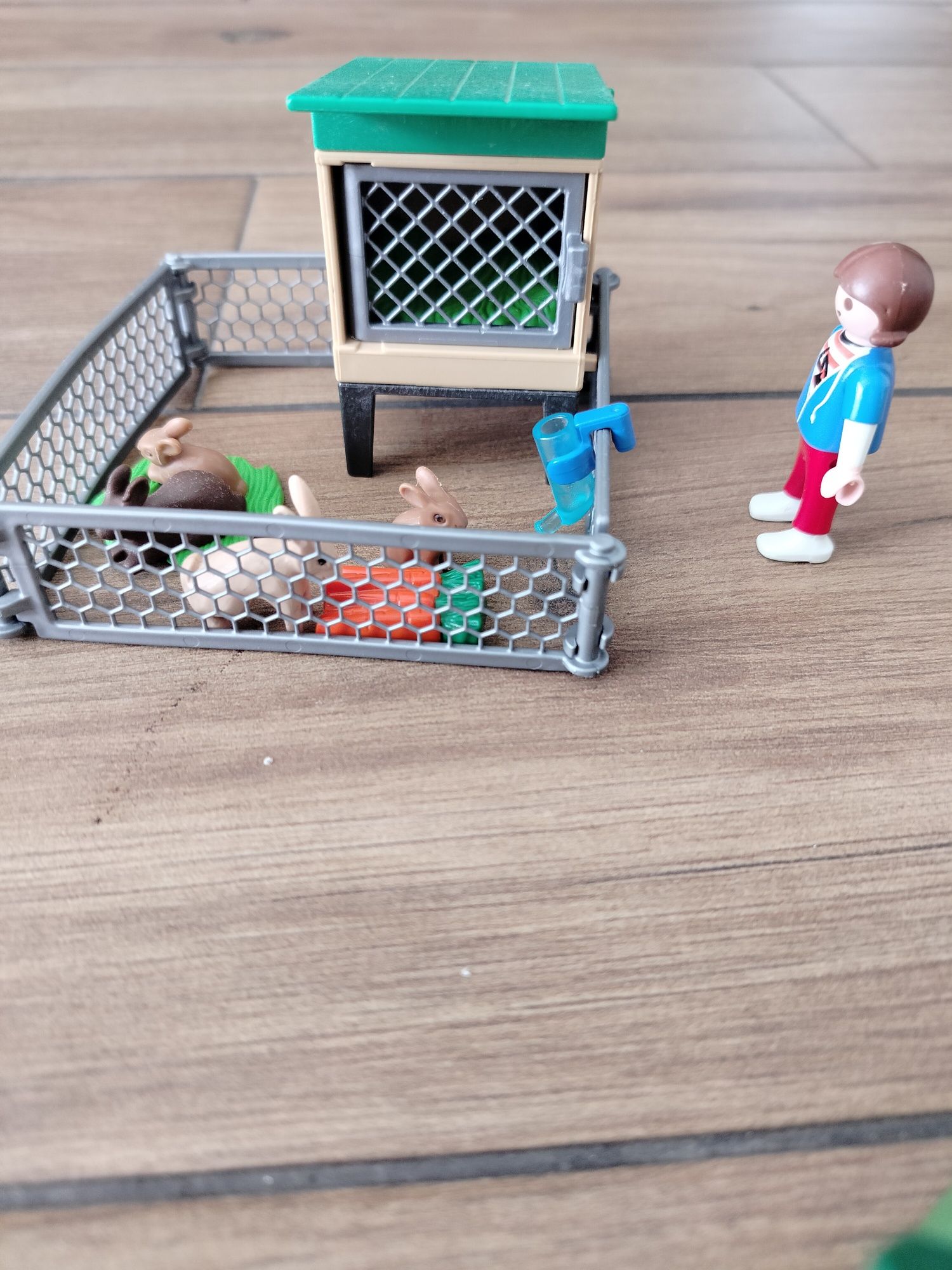 Playmobil Country 6815 Pasza dla zwierząt +gratis 9104