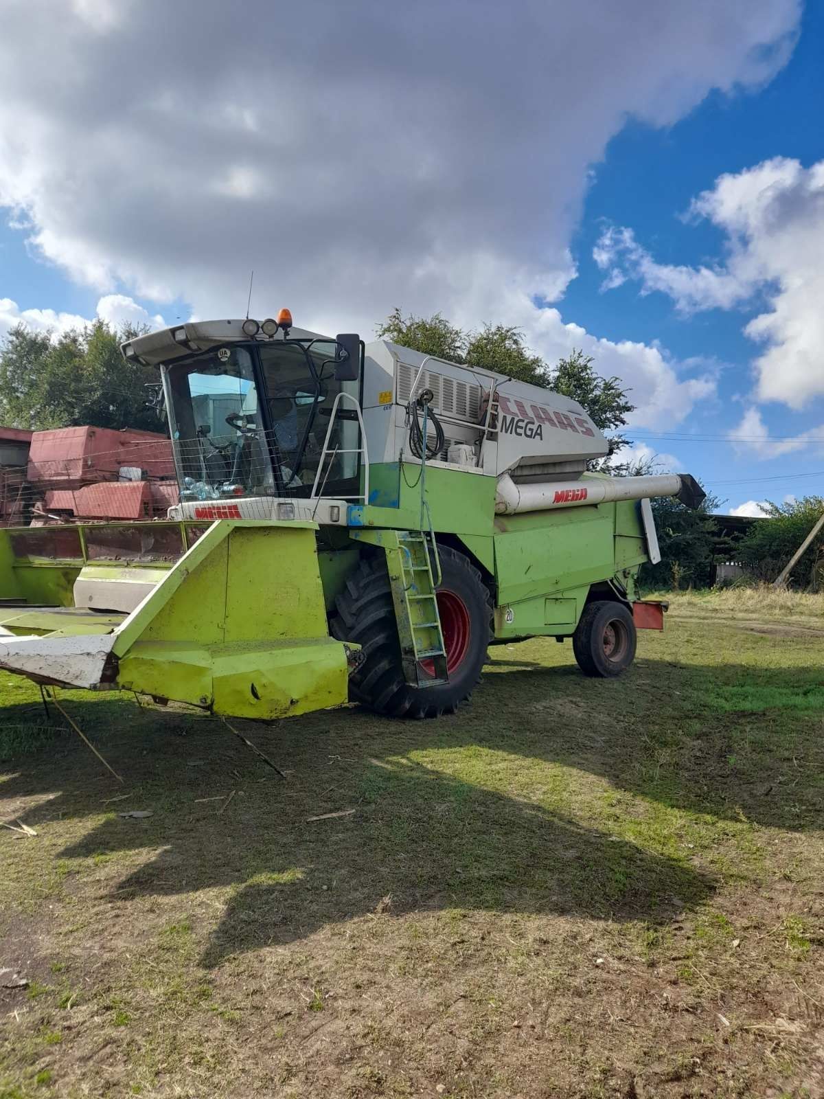 Комбайн CLAAS MEGA 350