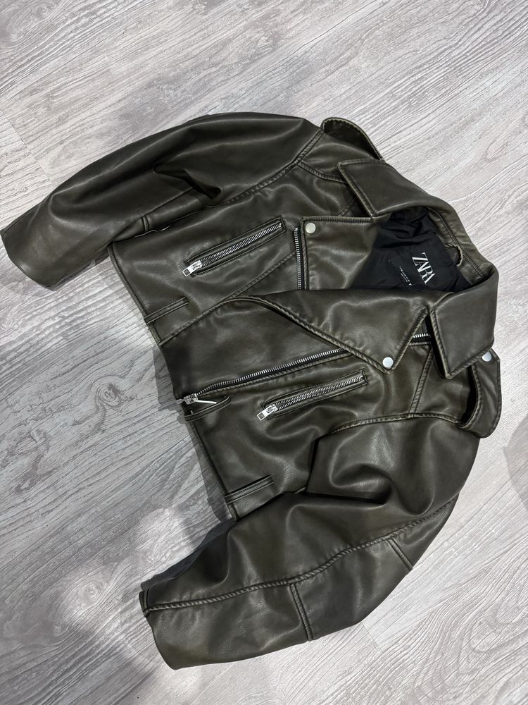 Куртка Zara косуха нова
