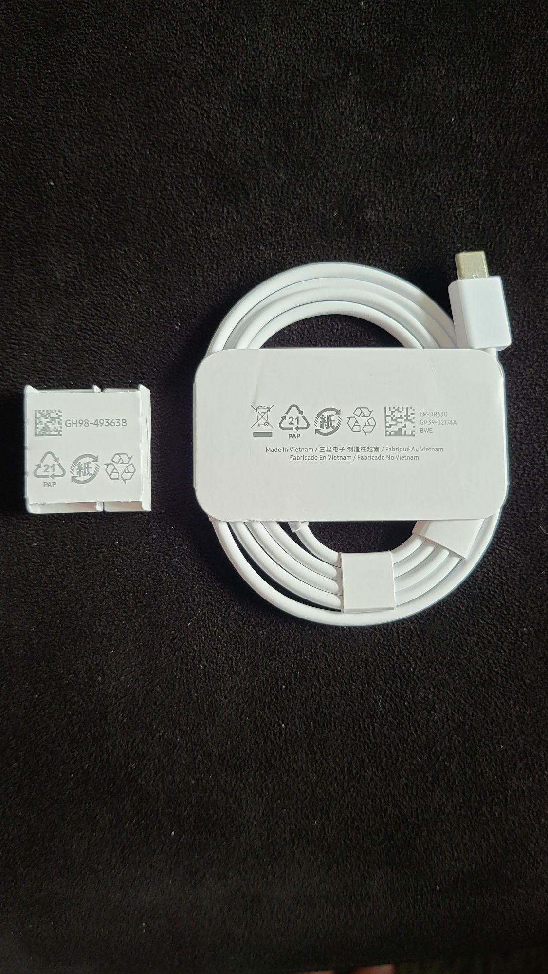 Zestaw gumek i kabel USB-C Samsung Buds 3 Pro oryginalne kolor biały