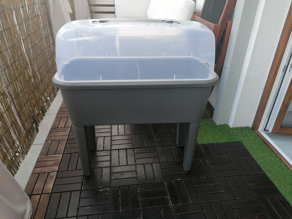 Szklarnia /mały inspekt na warzywa lub balkon