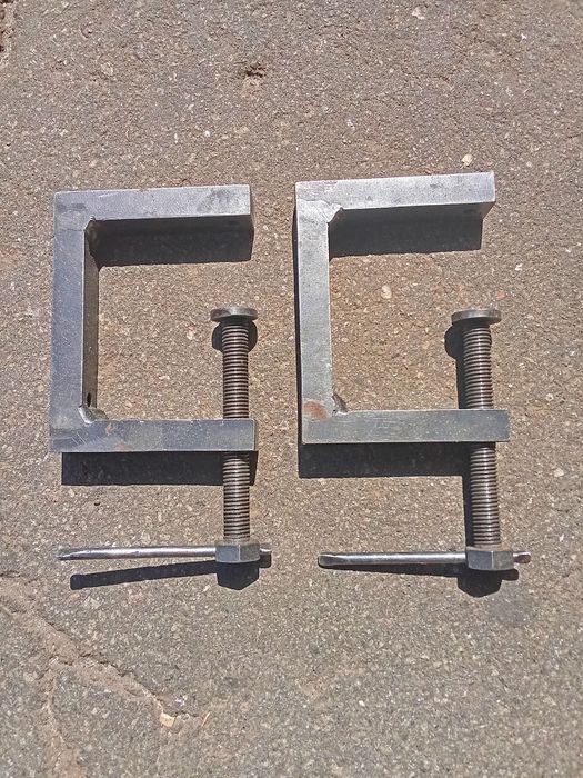 Струбцина старинная саморобная.