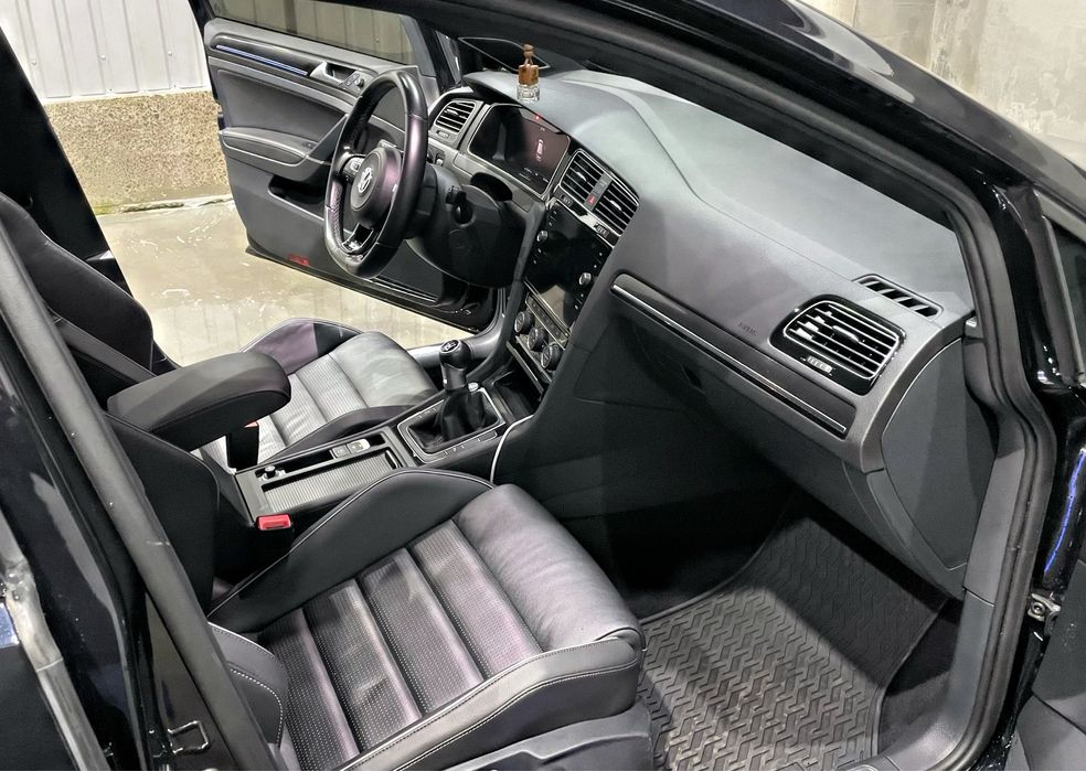 Volkswagen Golf R 2019