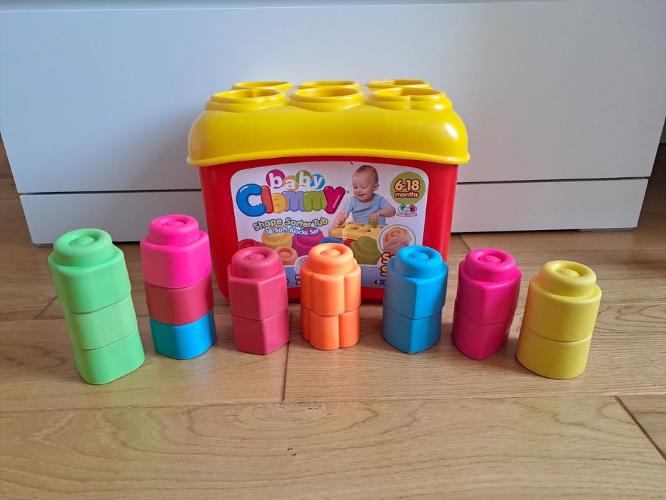 Wiaderko kształtów baby clemmy clementoni